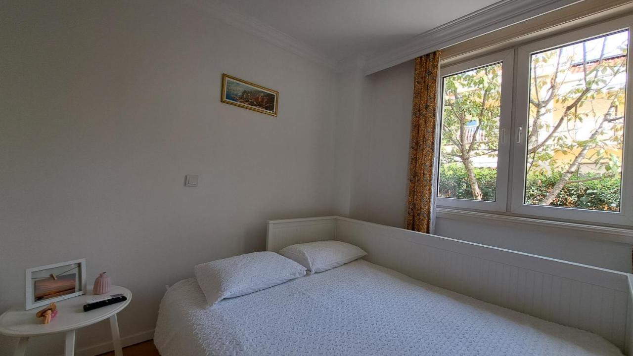 Guesthouse Emma Zadar Exteriör bild